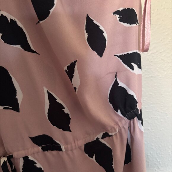 Size L LOFT Pink Feather Leaf cinch tie waist dress - Picture 6 of 6
